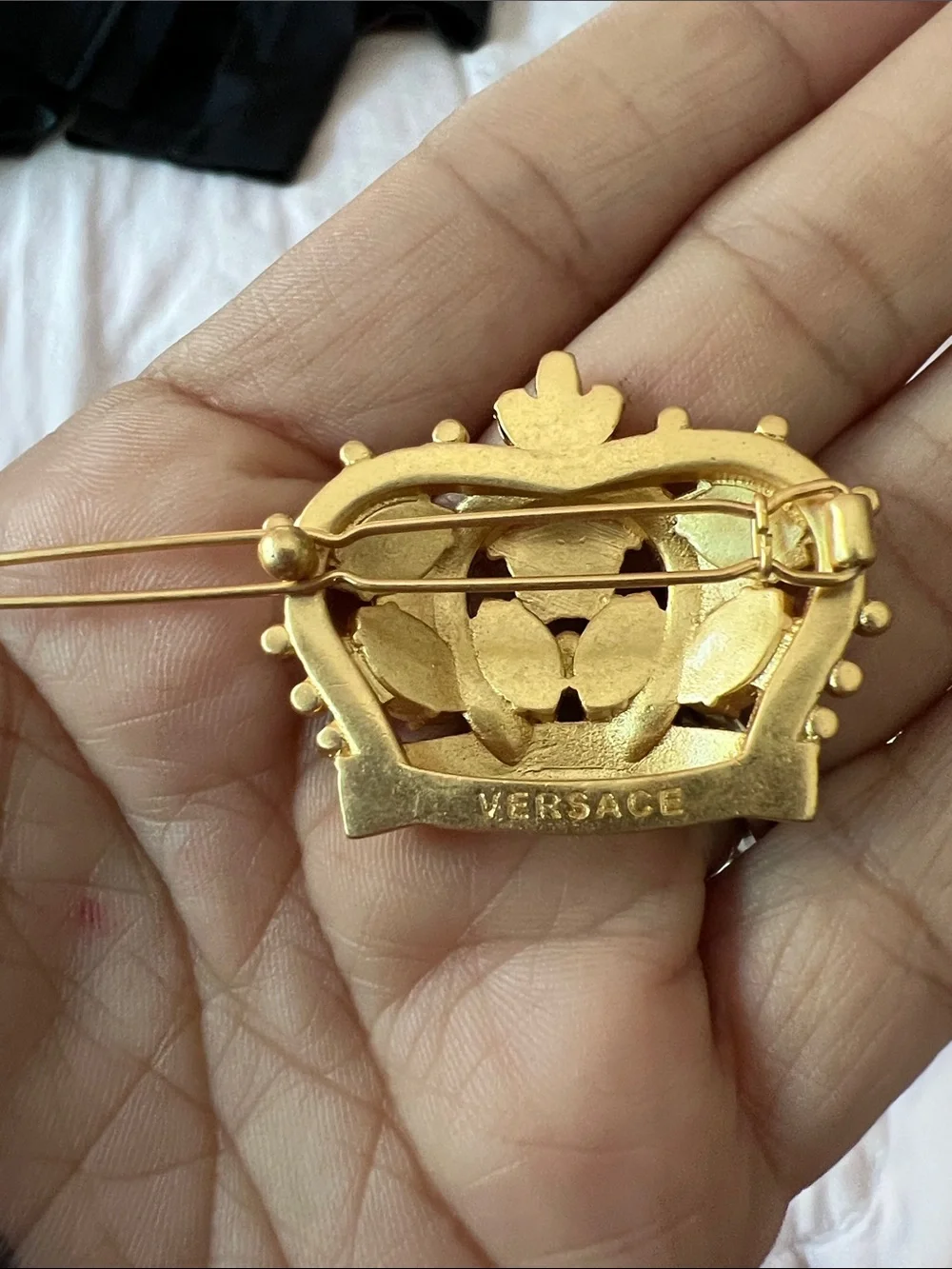Medusa Gold-tone Crown Hair Clip with Pink Crystals